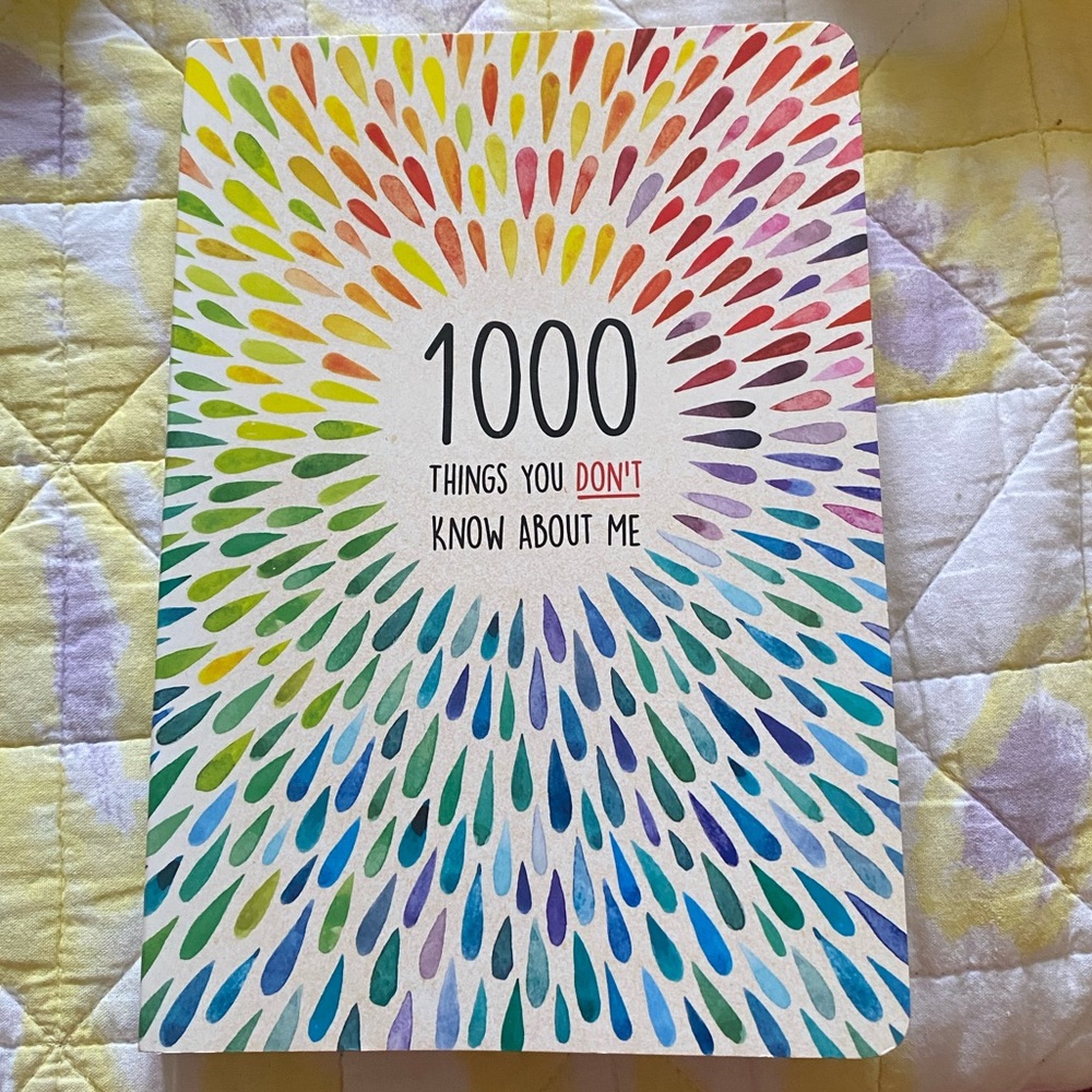 NEW 1000 THINGS YOU DONT KNOW ABOUT ME JOURNAL PROMPT BOOK